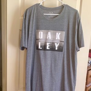 ‼️SOLD‼️ Oakley T-Shirt
